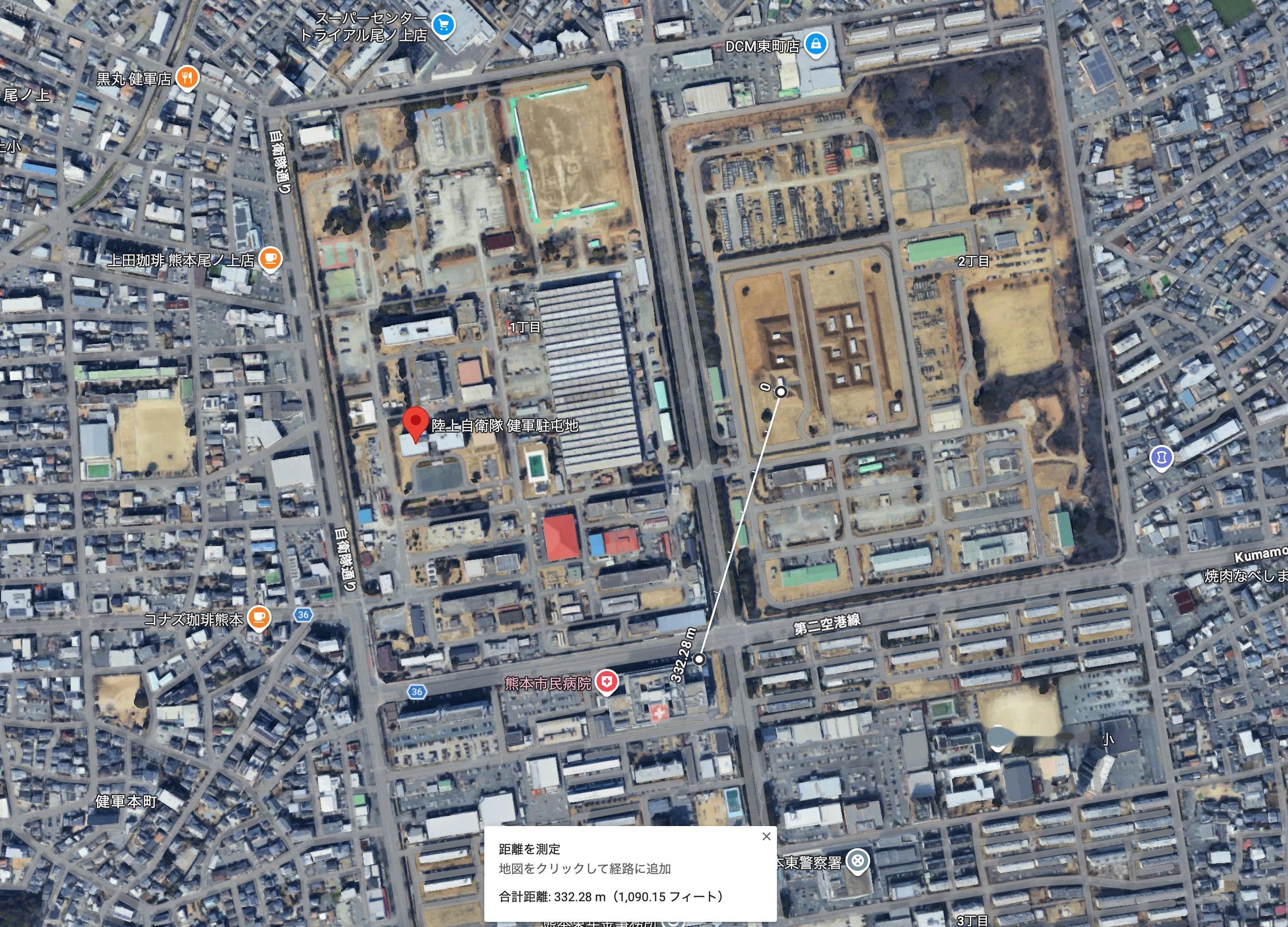 日本自卫队的弹药库就建在市区里面，距离附近的医院只有330m，这是方面爆了之后直