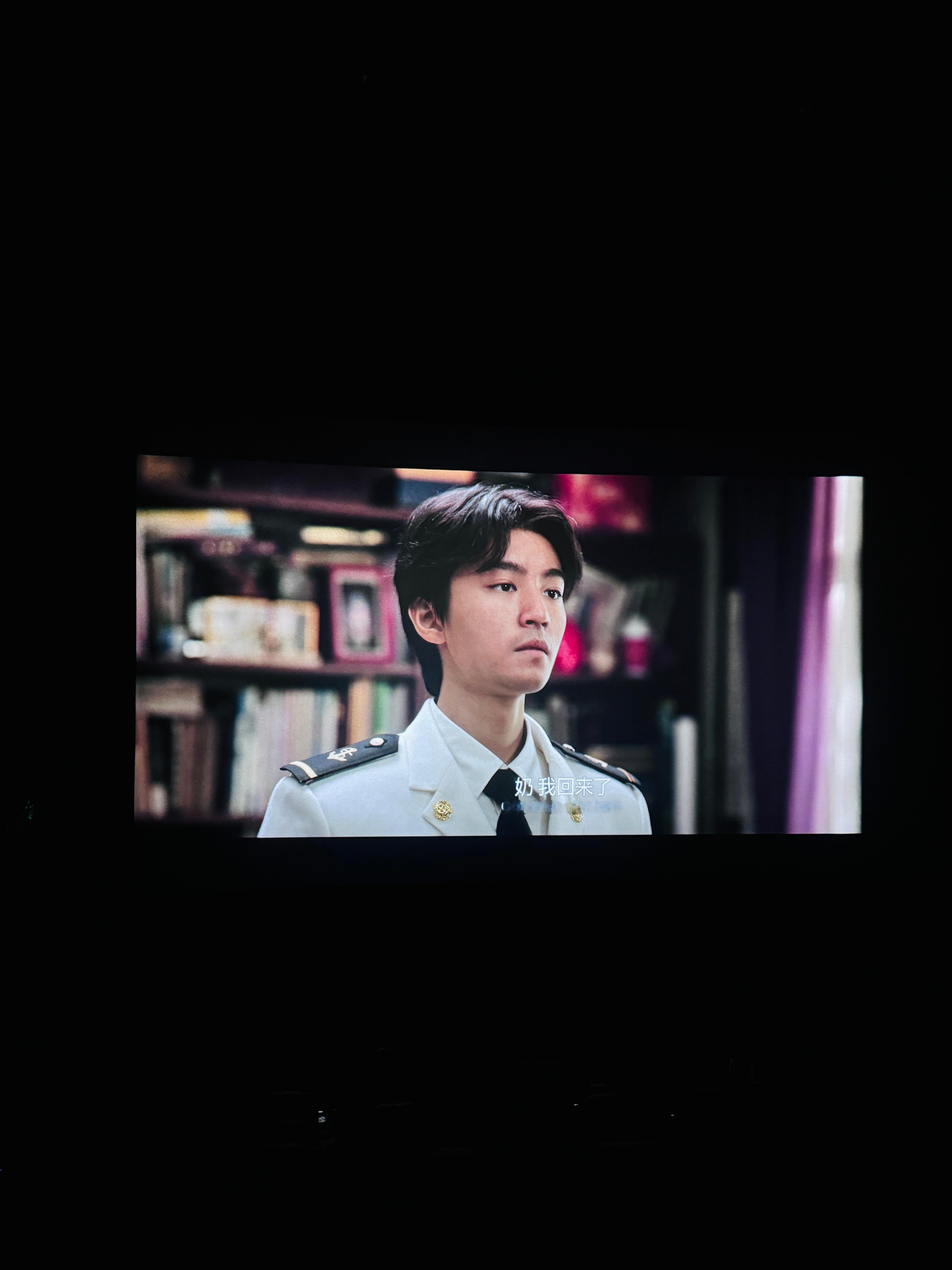 希望 我们不被生活卡住不被万事万物卡住🖤#王俊凯电影刺猬# ​​​
