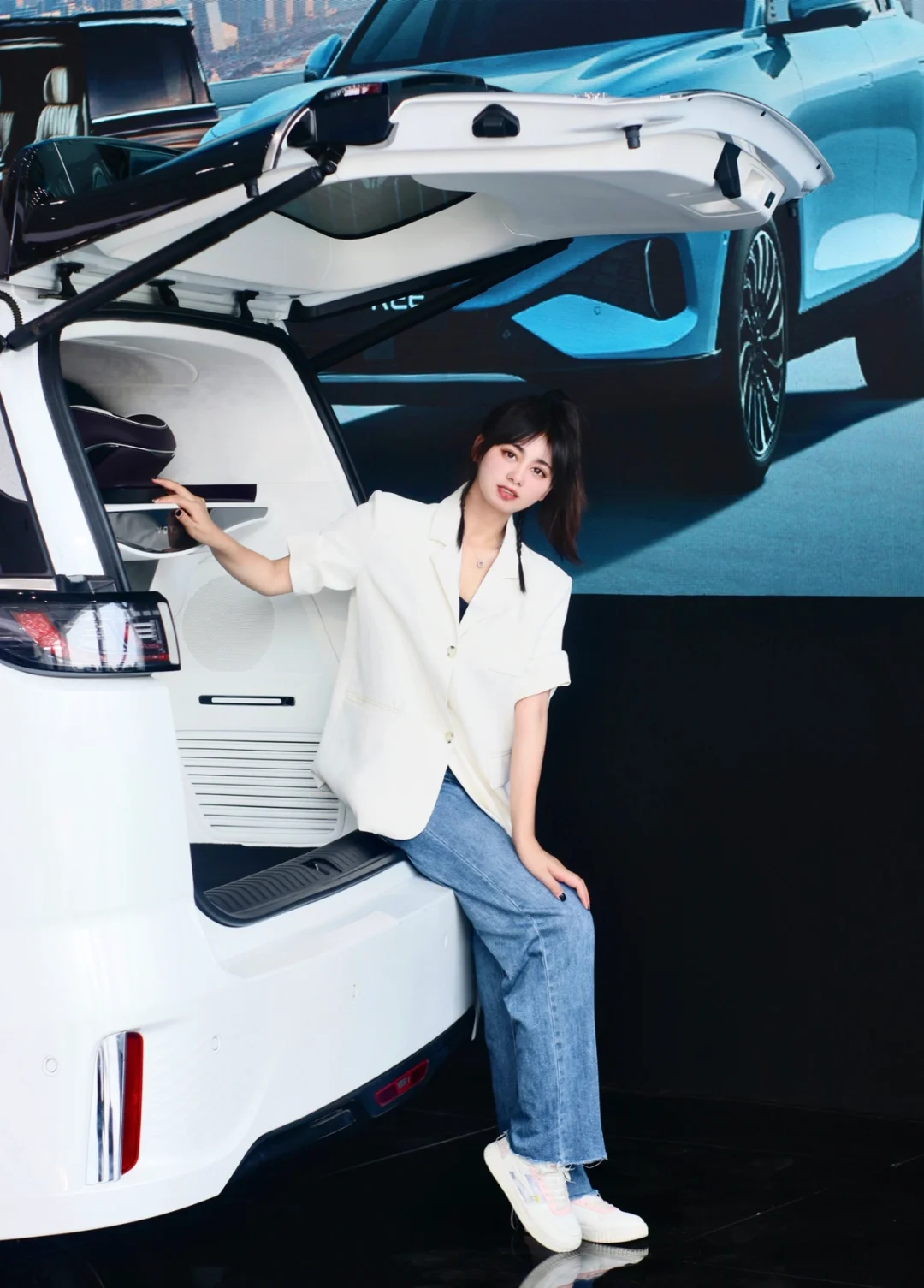 岚图新车发布会|是我的梦中情车了