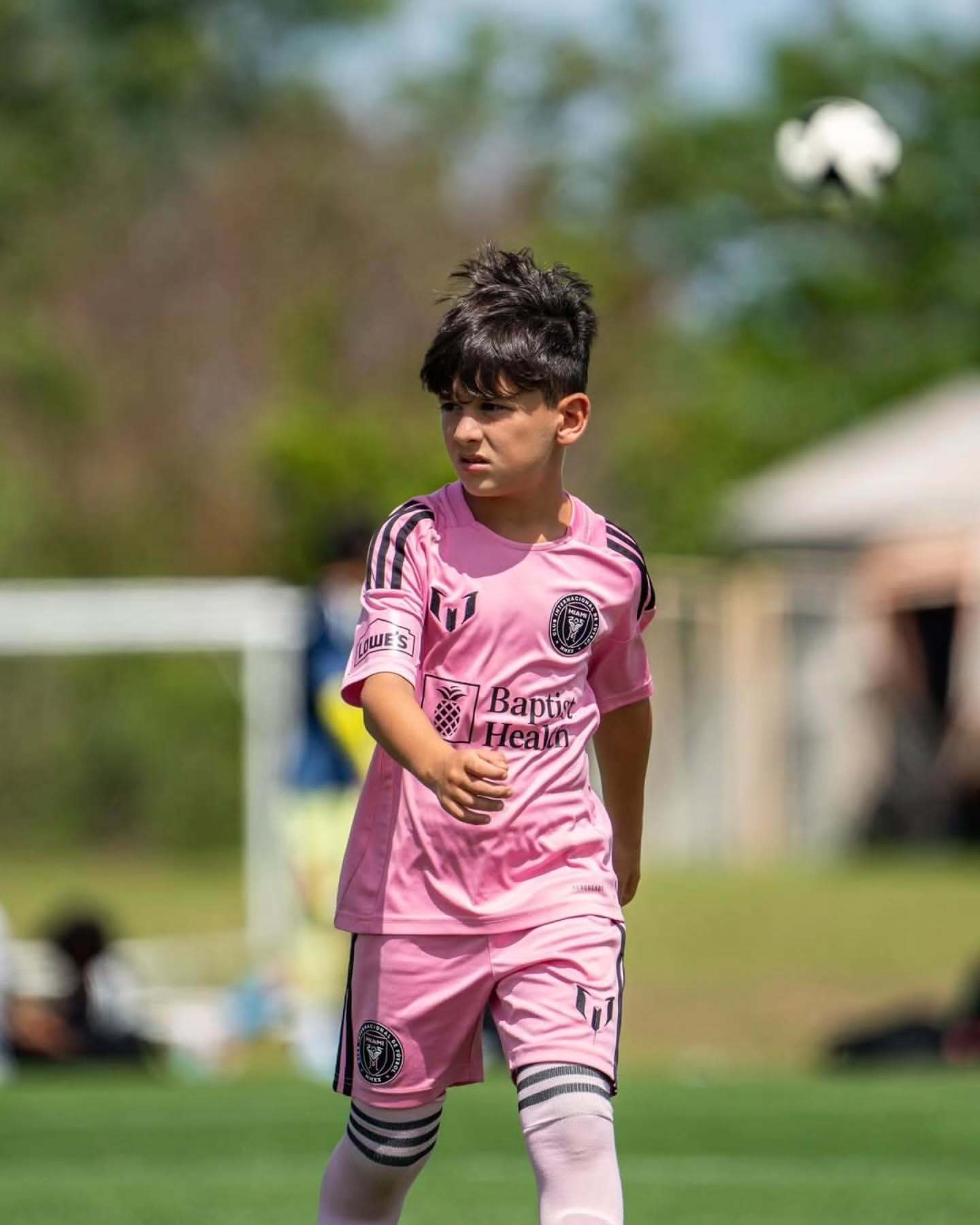 安东内拉在这个复活节周末观看她的孩子们在coparayadostournamen