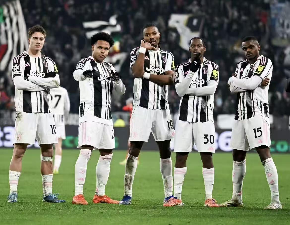 PK国米，尤文钢铁长城严阵以待！
在灭掉本菲卡、那不勒斯之后，尤文图斯的士气高涨