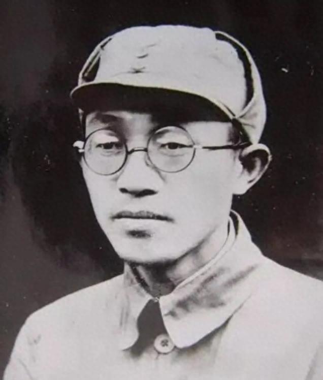 黄克诚入东北前曾力主集中兵力打决战，为何到达锦西后立刻改变了最初的建议和说法？