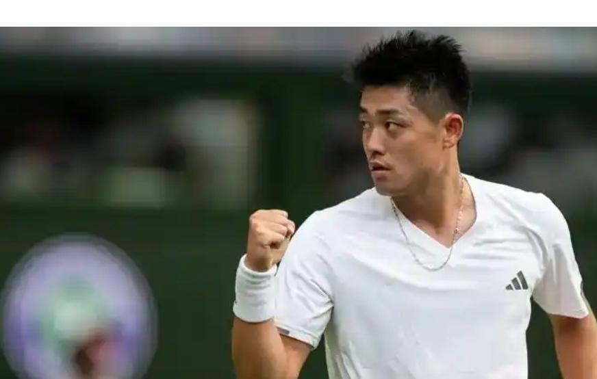 横扫对手  强势晋级

2026年美网男单第一轮中国选手吴易昺迎战澳大利亚选手沃