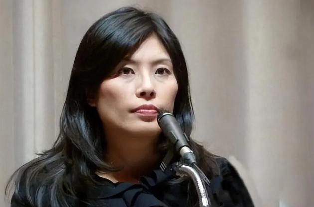 [微风]郑丽文拜会夏瀛洲上将后，改口了！
 
在蓝营改选进入最后冲刺阶段，在拜会