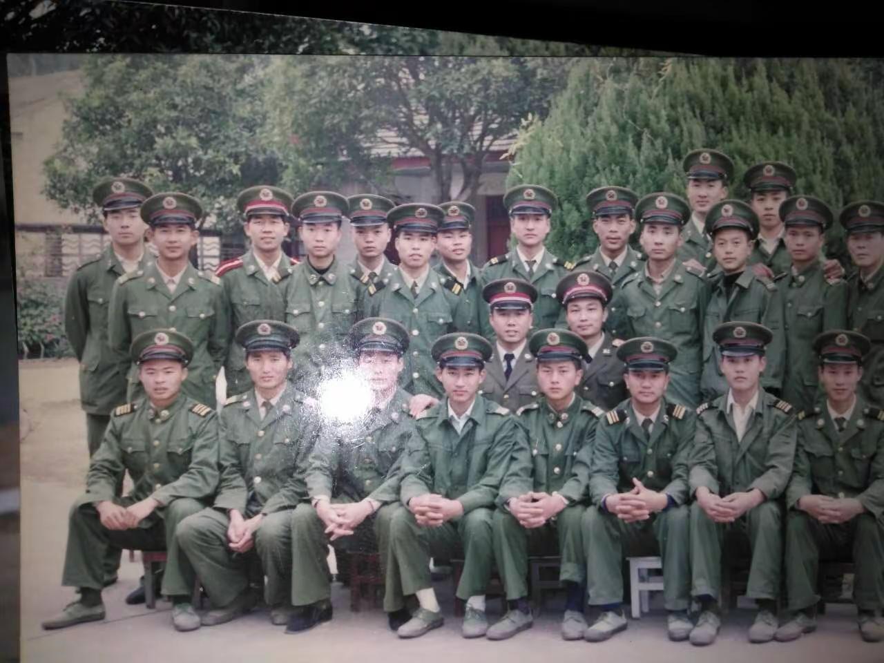 回味部队情景，里面有你吗？