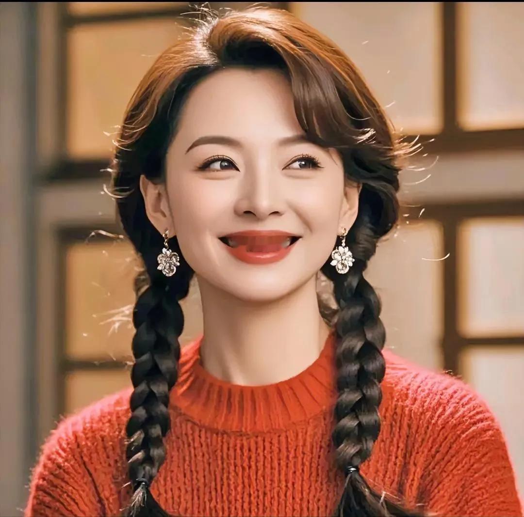 温柔如你，美丽如画。#太美了人见人爱# #美得如此满分# #风姿绰约美佳人#