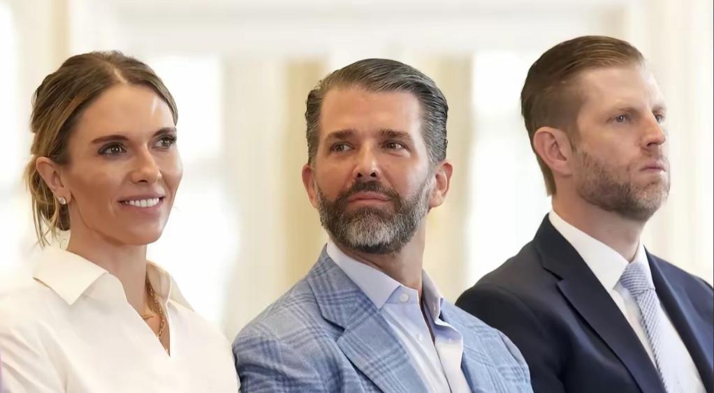 据美国媒体报道，美国总统特朗普的儿子小特朗普和另一个儿子埃里克·特朗普投资成立了