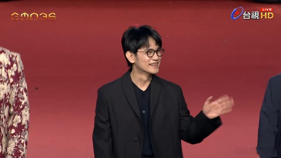 陈建骐昨晚刚弄完歌手直播 今天赶回去参加金曲奖颁奖典礼 ​​​