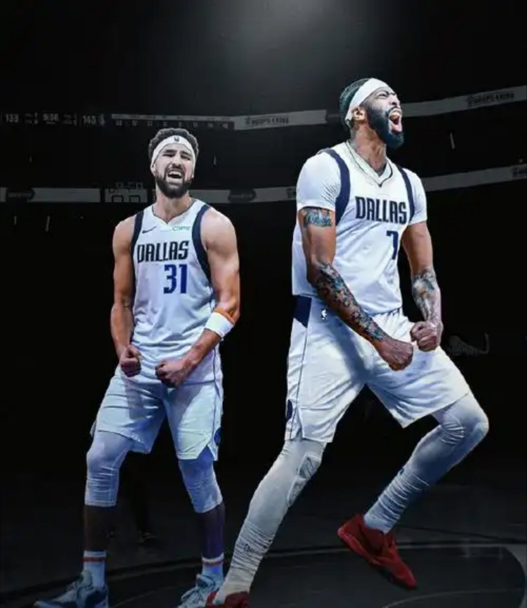 达拉斯篮球日报报道，据消息人士透露，独行侠预计将交易安东尼·戴维斯和克莱·汤普森