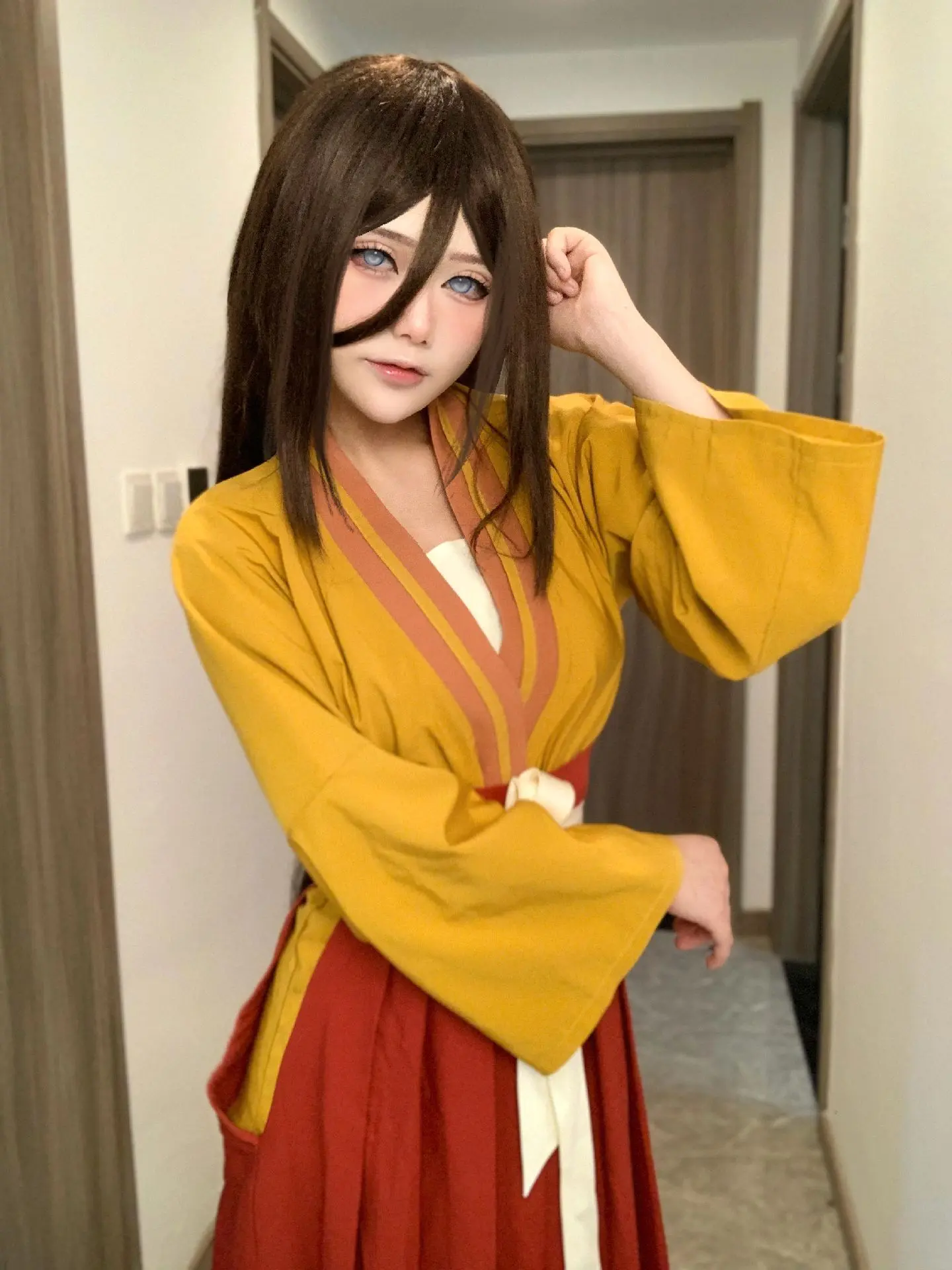 我嘞个绝色小姨。