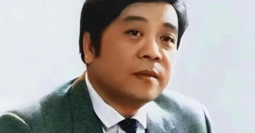 “赵忠祥瞒着妻子与我发生关系多年，并有特殊癖好，令我身心受到严重伤害！”2004