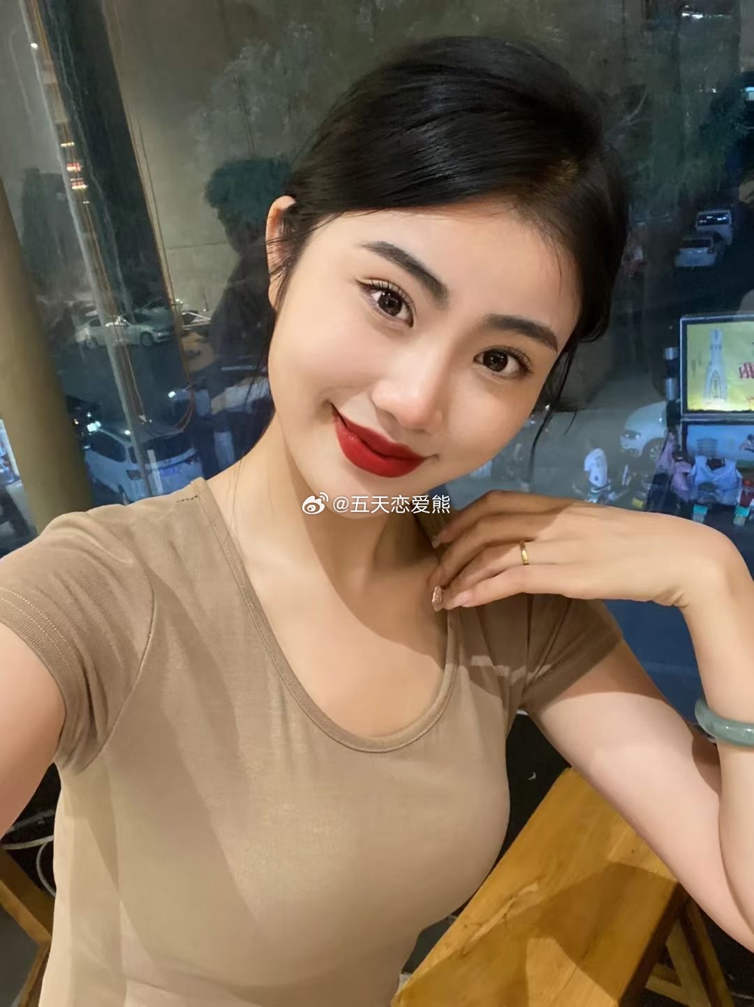 性别：女籍贯：陕西目前所在地：安康年龄：26身高：160体重：47kg工作：单位