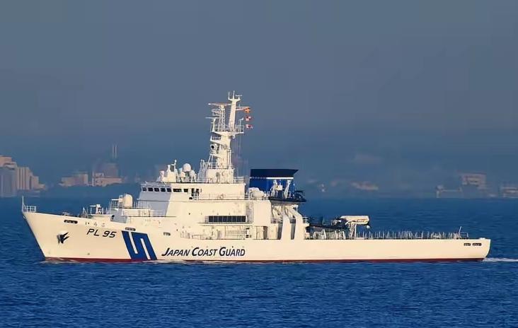 这次被碰瓷的是“巴威”！拿台风当幌子赖在台海不走，日本巡逻船这套操作骗不了任何人