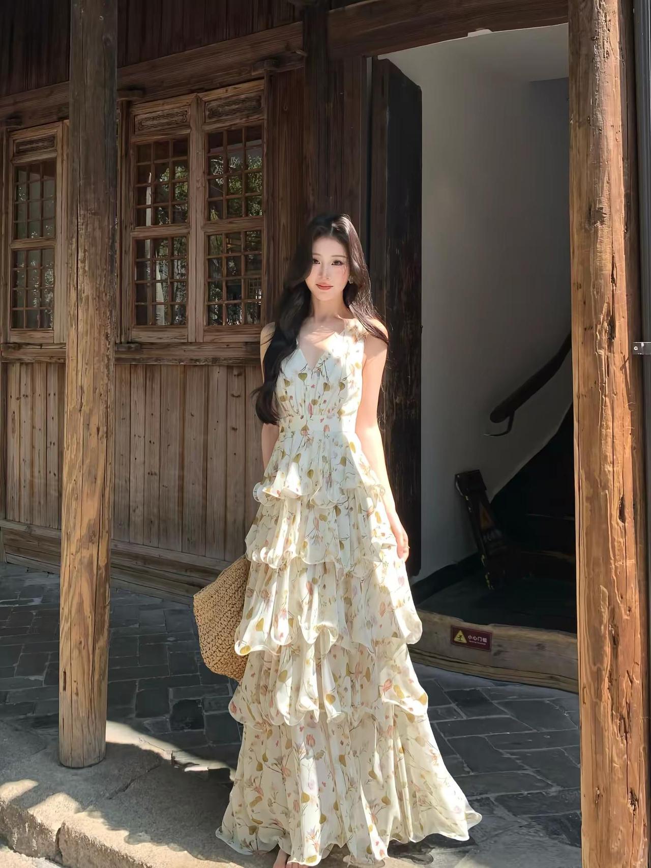 倘若那日誓言作数 这是我们的第三年. 春天彩色穿搭万能公式 度假穿搭 碎花裙 i