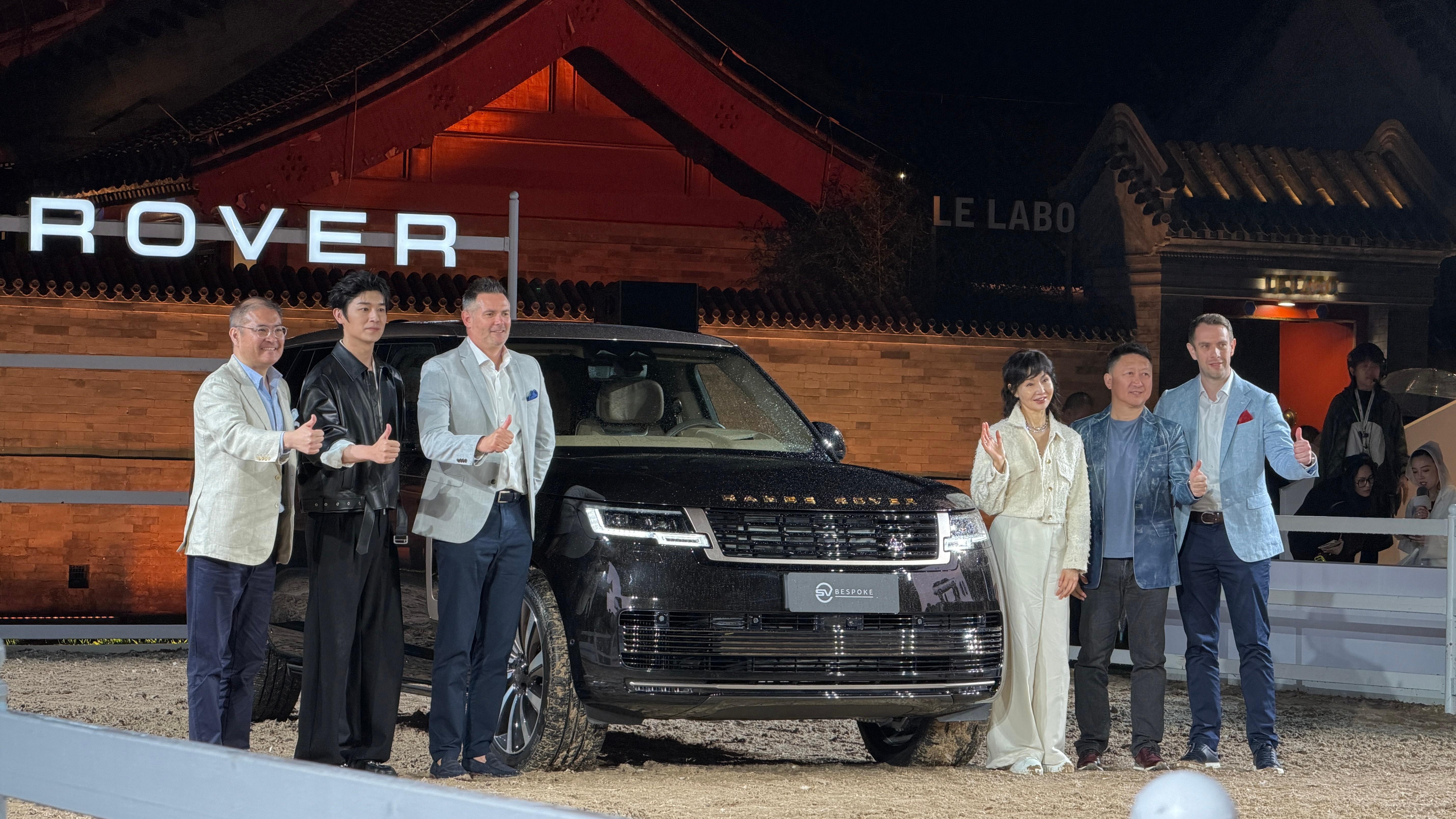 看到金吾卫中郎将啦！卢凌风