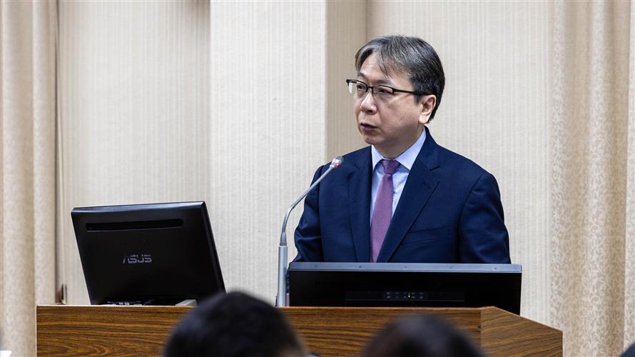 110 艘舰艇创纪录？数字炒作藏不住岛内焦虑。
 
吴钊燮7月4日抛出的110艘