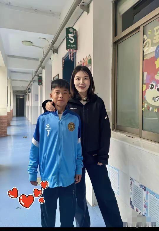 南京12岁“空翻少年”夺冠回国，班主任许老师一句话看哭网友
​最近，所有人的朋友