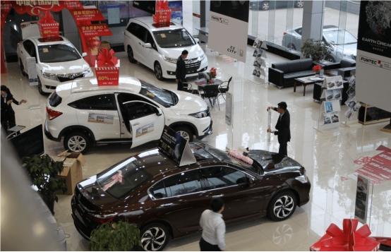 日本汽车出口还能超过中国吗？

已按公开数据把“去年突破800万辆”修正为“20