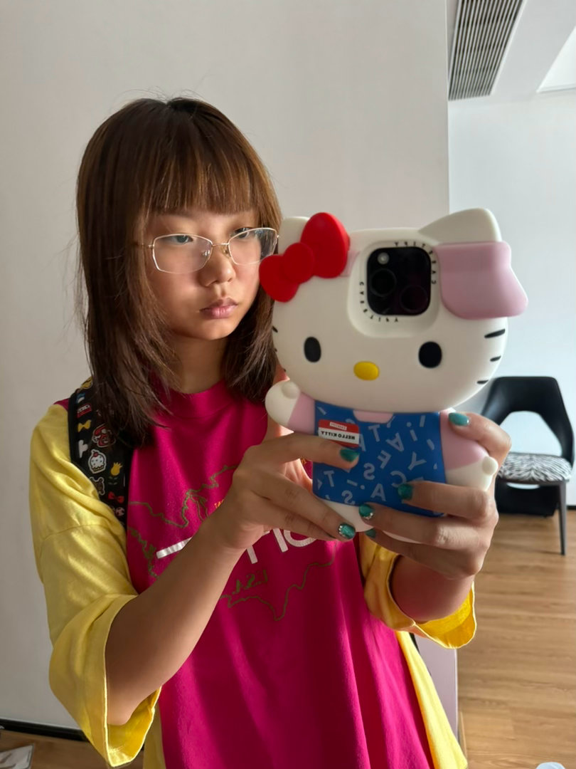 这个壳因为太巨大所以从来没有用过，但今天决心开始用，套上的那一刹那感觉自己换了个