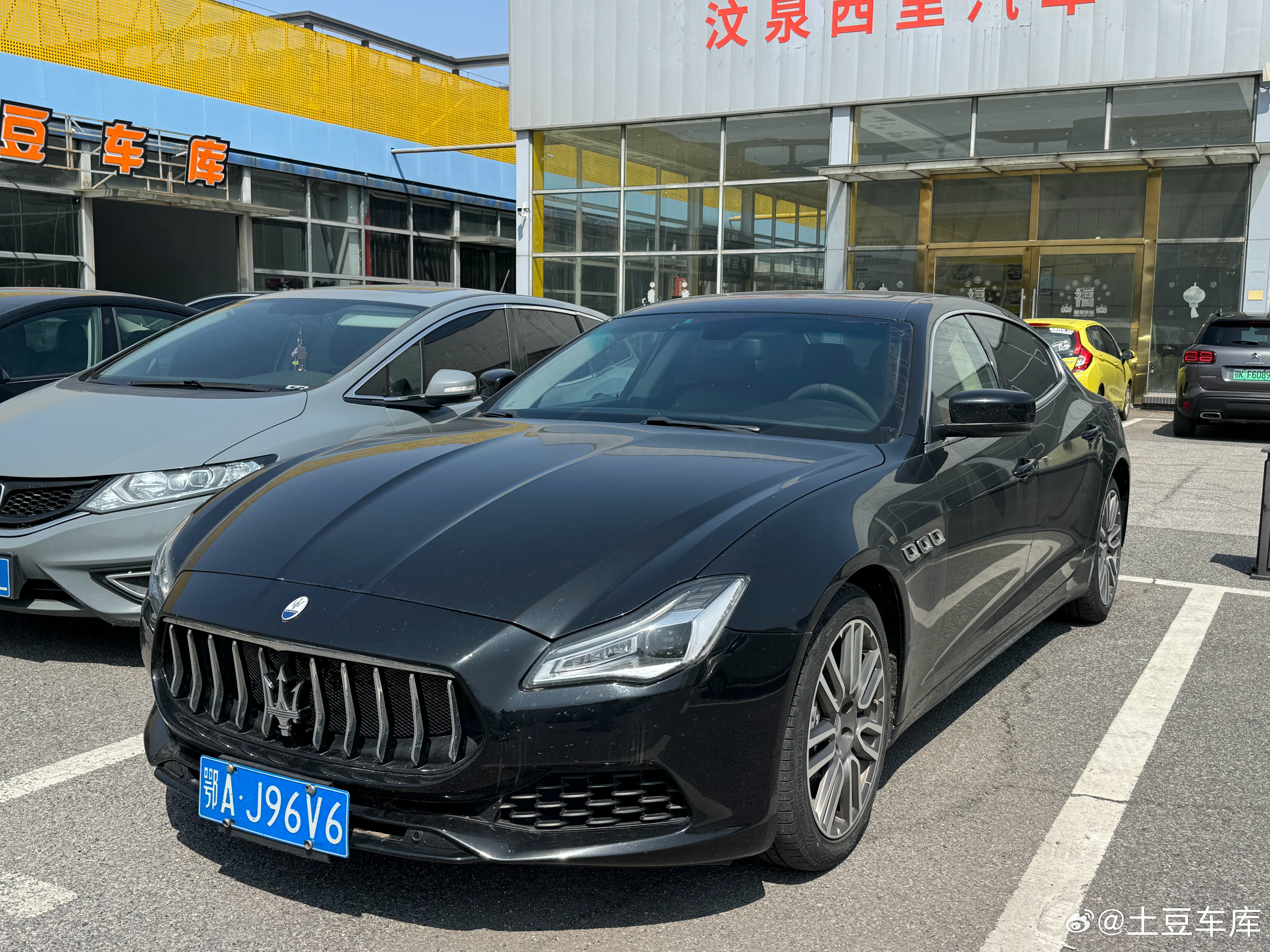 评估了一台玛莎总裁S Q42016年 过户4次 表显12万我的老客户 在2022