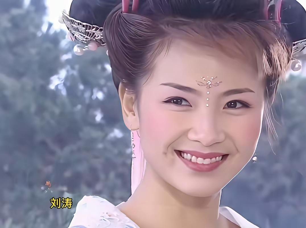 刘涛VS何晴两个古典美人，你觉得谁更是你心目中的小仙女呢？
刘涛的颜值其实也是很