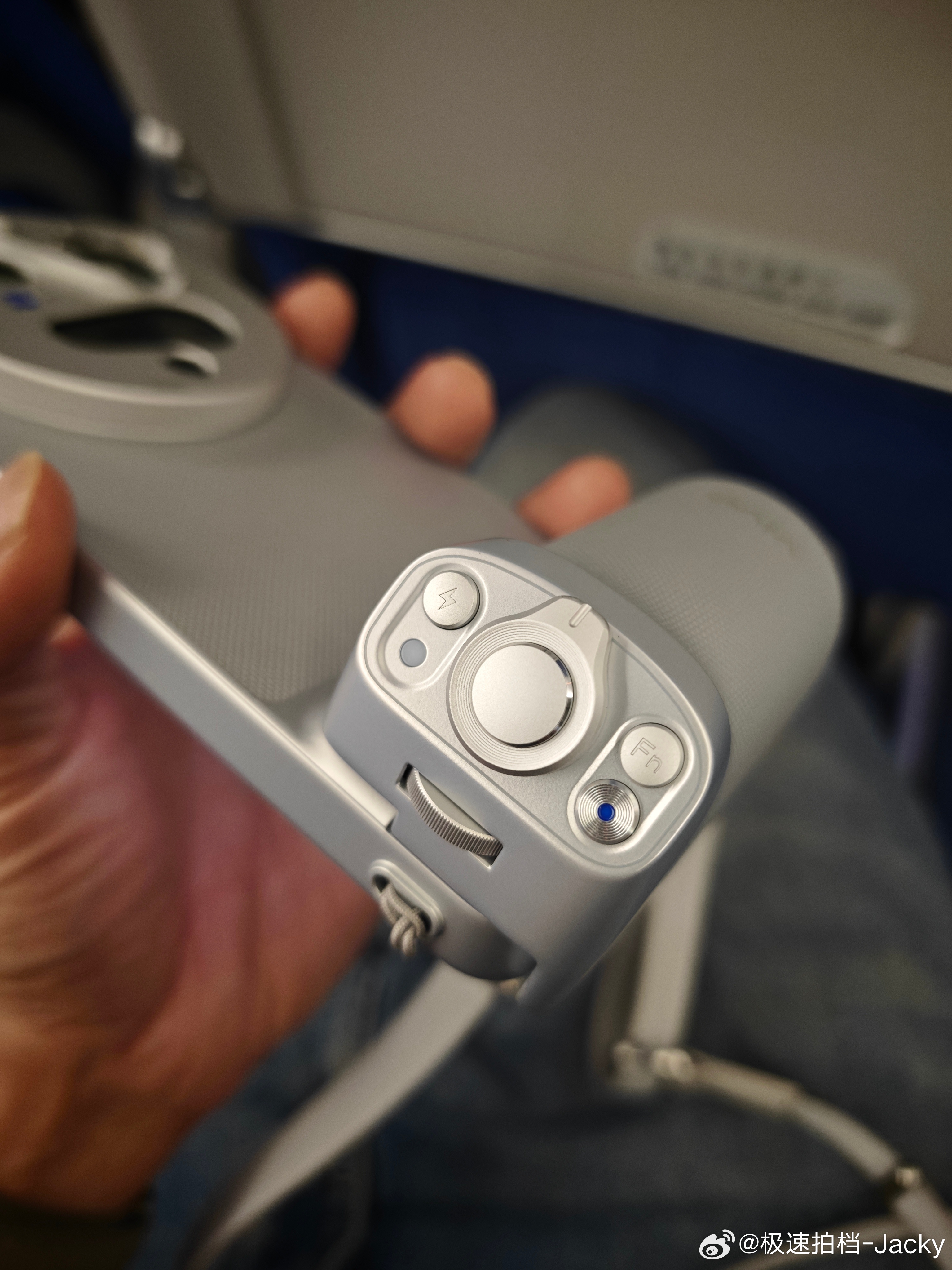 到现在还有人问我，怎么干活不用iPhone。首先，原生软件的功能性和匹配度就是好