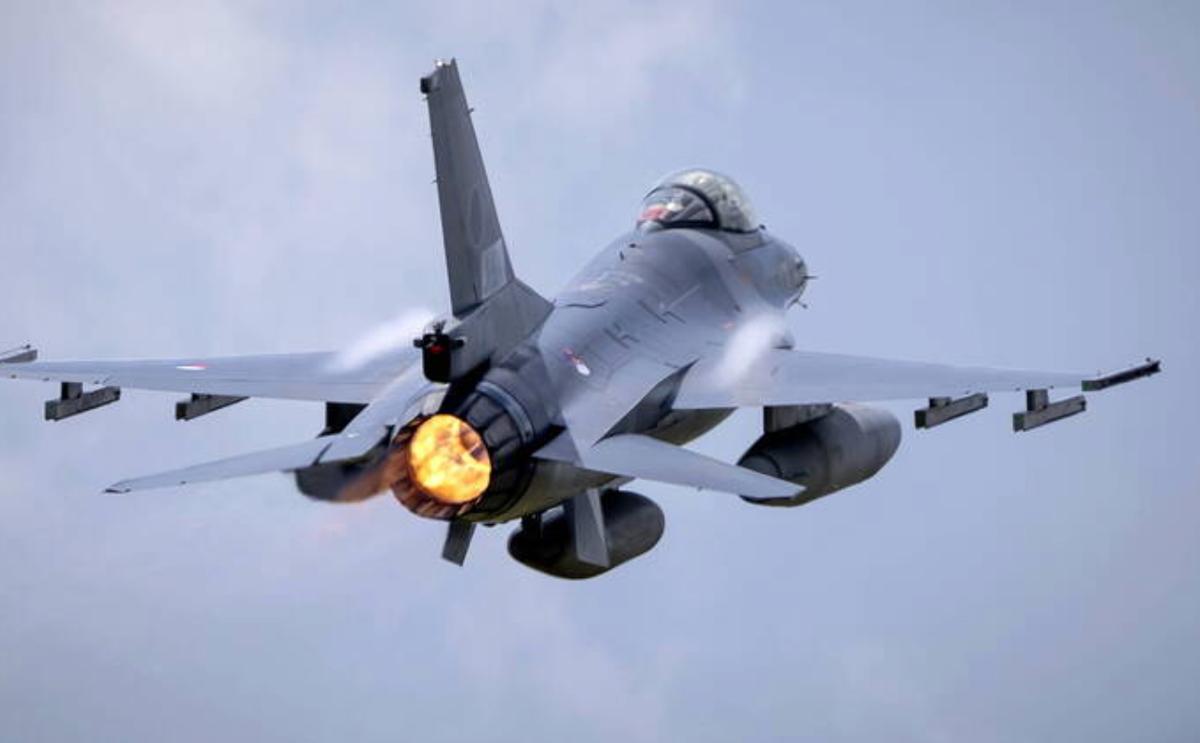 【洛马向乌克兰推定制版F-16】

乌克兰空军自2024年接收“战隼”战机后，将