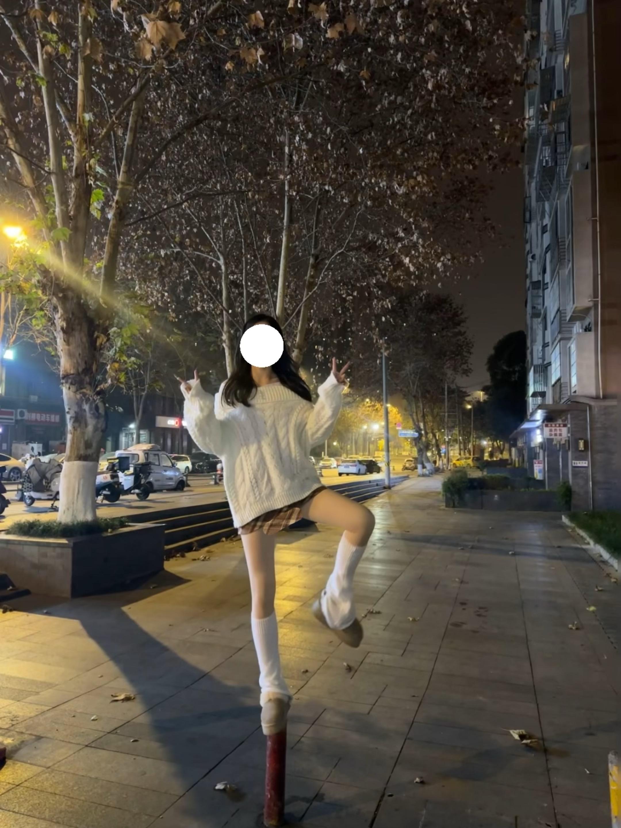 抽象33.0 我觉得图二厉害点 你们呢？