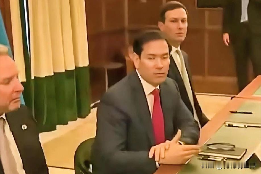 12月1日早上的最新消息，现在他来了，第二条，美乌迈阿密密谈推进俄乌和平计划：美