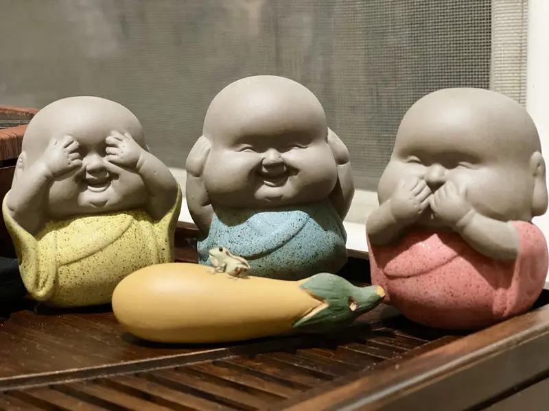 上联：清清楚楚不清楚，求下联？糊糊涂涂不糊涂。