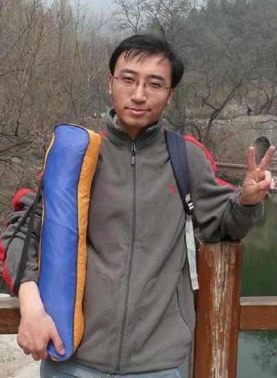 清华北大“双料学霸”李永乐在北京求职时，屡屡碰壁，外企不要他，世界500强也不要