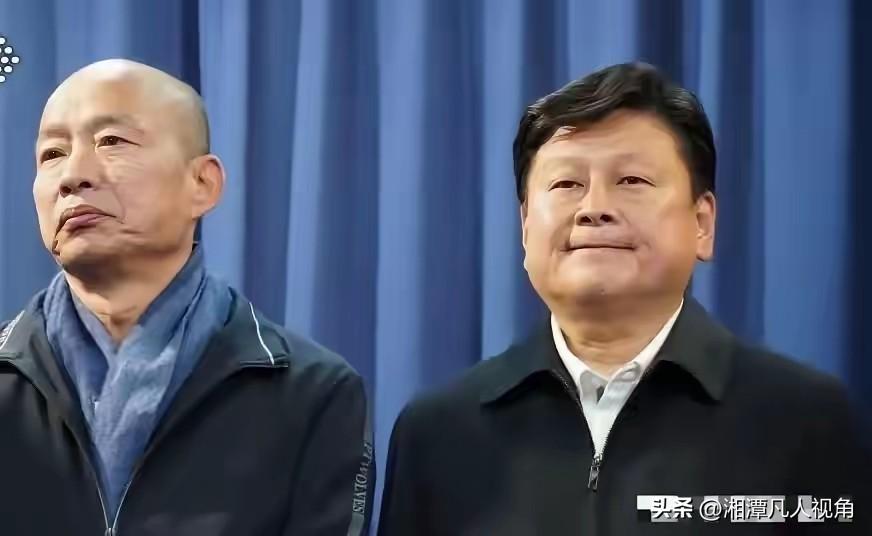 猪八戒照镜子，里外不是人。
韩国瑜先前在台民意机构痛批本党总召，批评其是慈禧太后