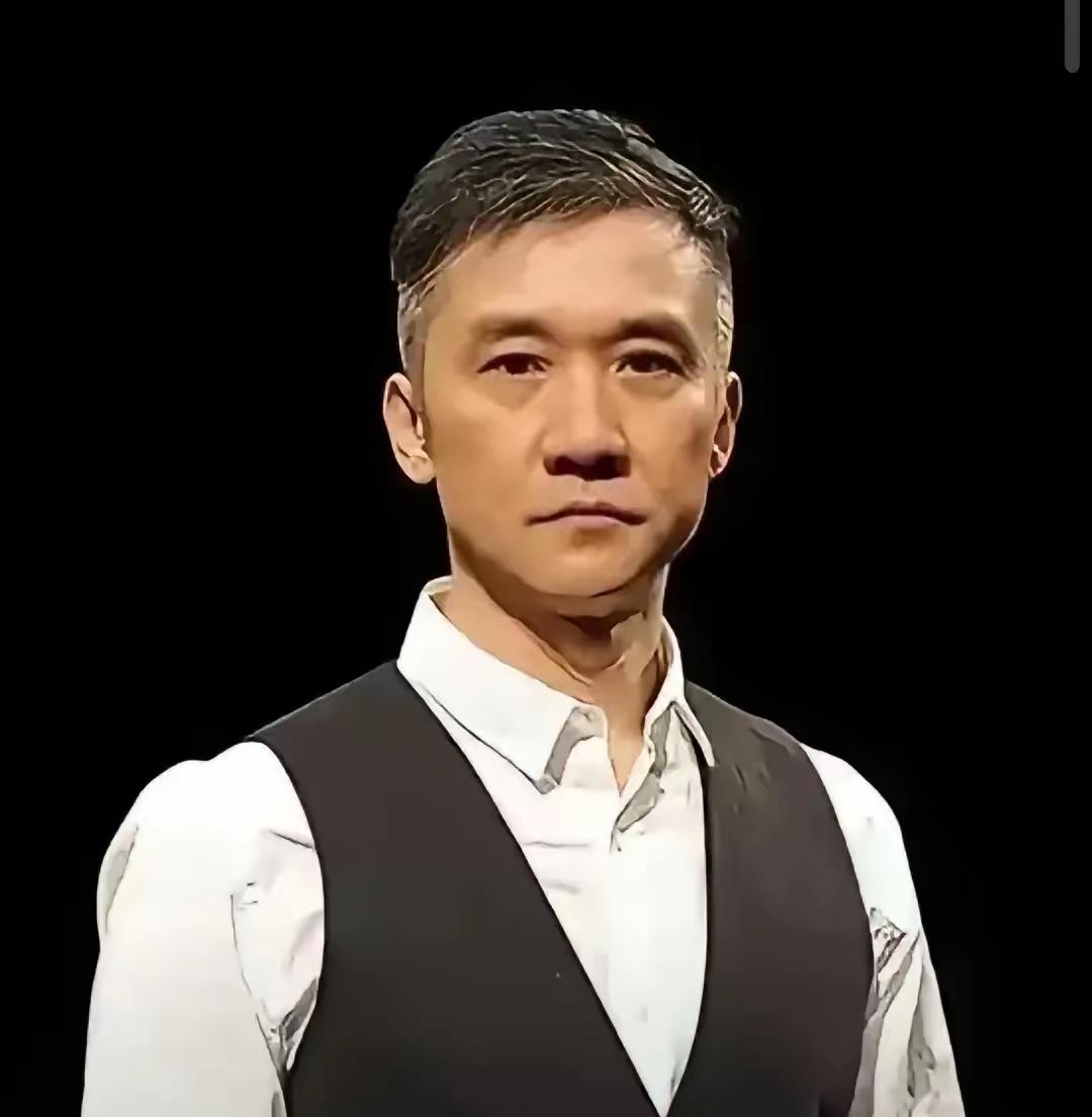 2011年，黄志忠把自己在北京的两套千万房产、200万存款和名下所有车，一把塞给