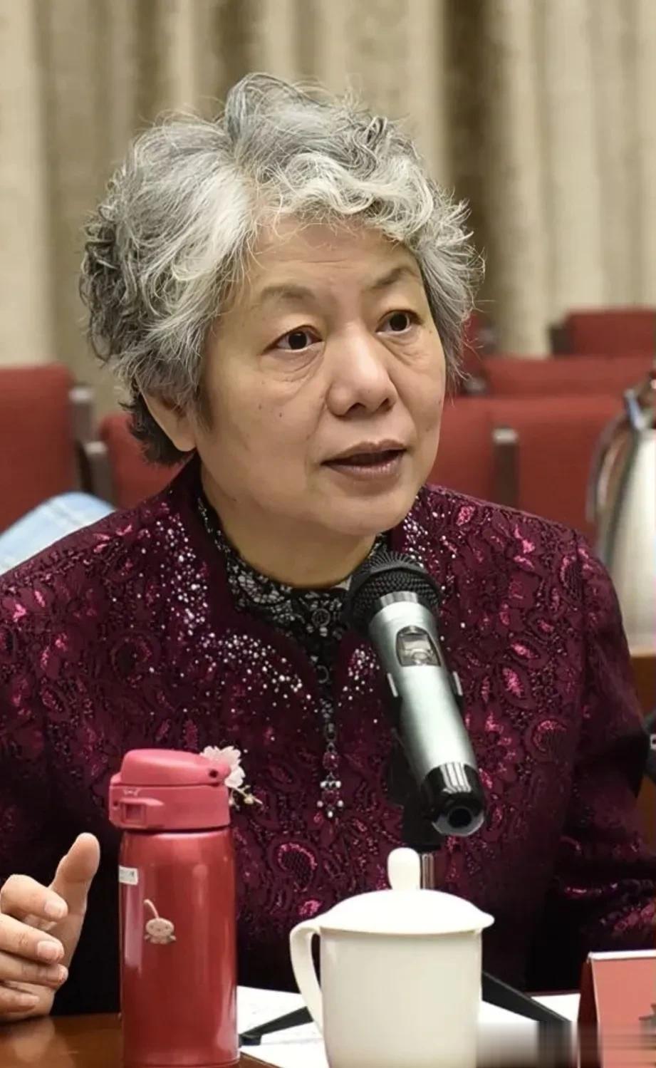 大学教授、心理学家李玫瑾说:我是研究犯罪心理学的，女孩找对象，看透男孩靠不靠谱，
