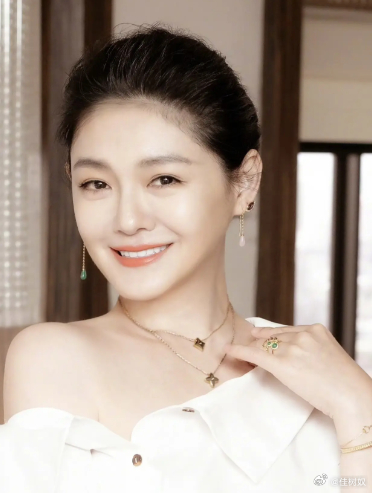 大S的离世，终于被媒体曝光了其真正的原因。她感到不适时，内心最深处的愿望是回到自