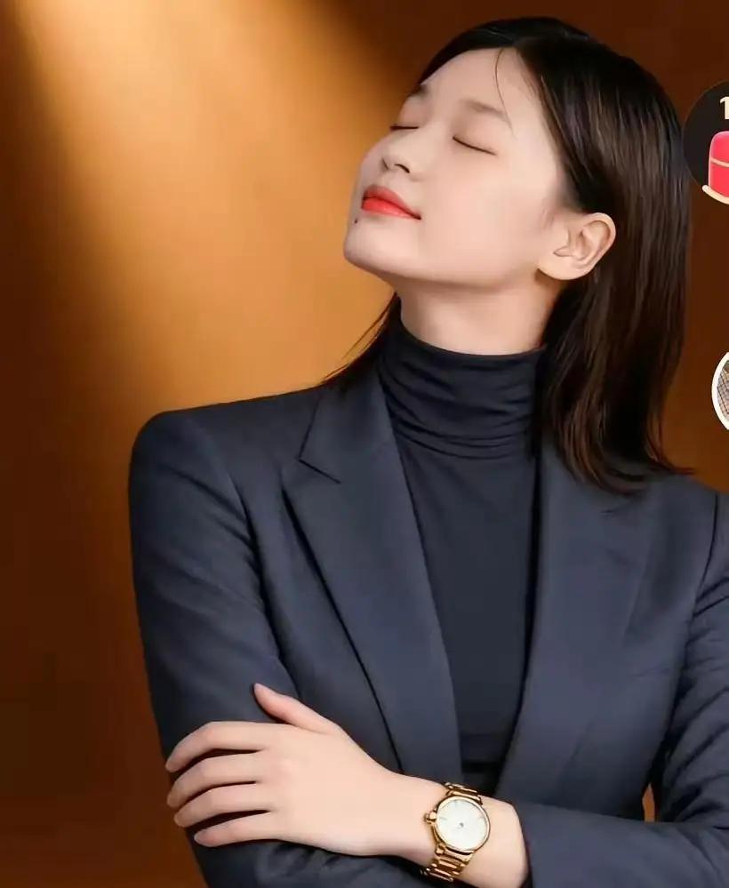 叱咤在跳水台上的全红婵，台下也可以美成这个样子！