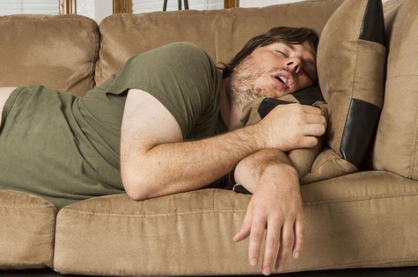 【俄罗斯想要把“寄生虫”关进监狱——政府正在恢复苏联式的社会管理政策。 】国家杜