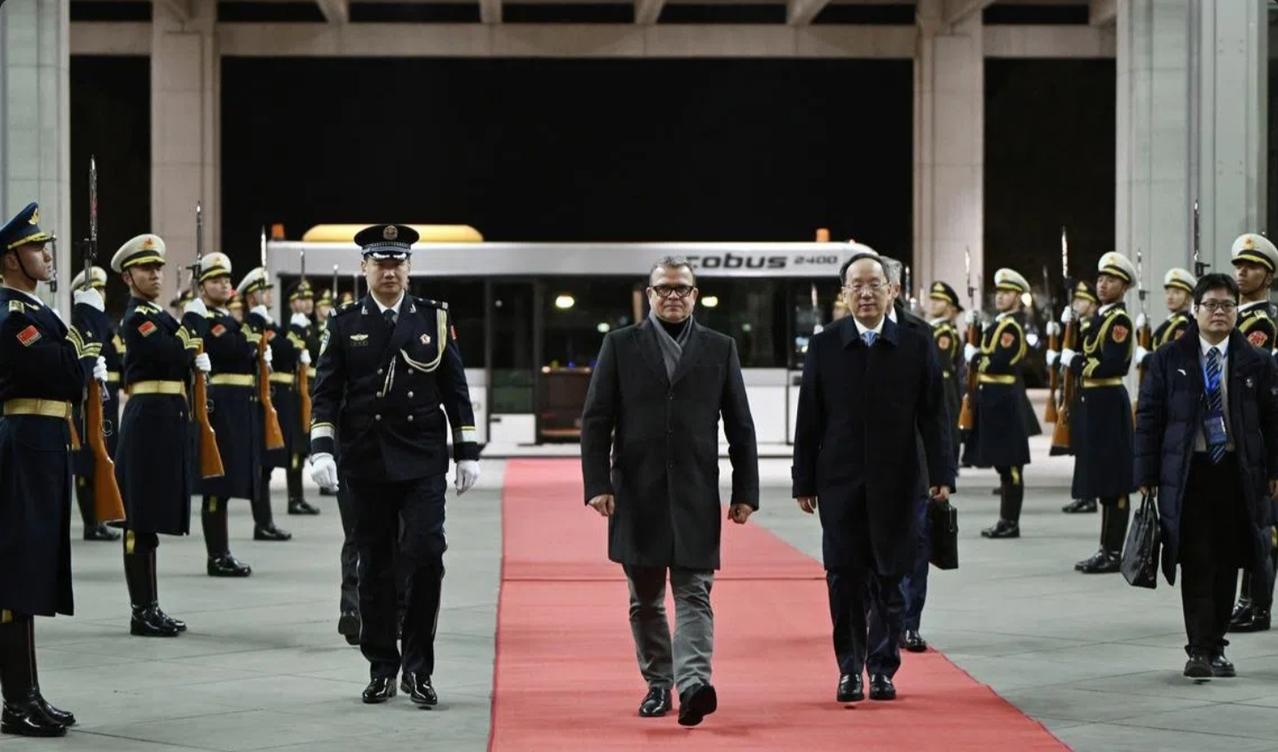 芬兰总理奥尔波星期天（1月25日）凌晨乘专机抵达北京首都国际机场，开启为期四天的