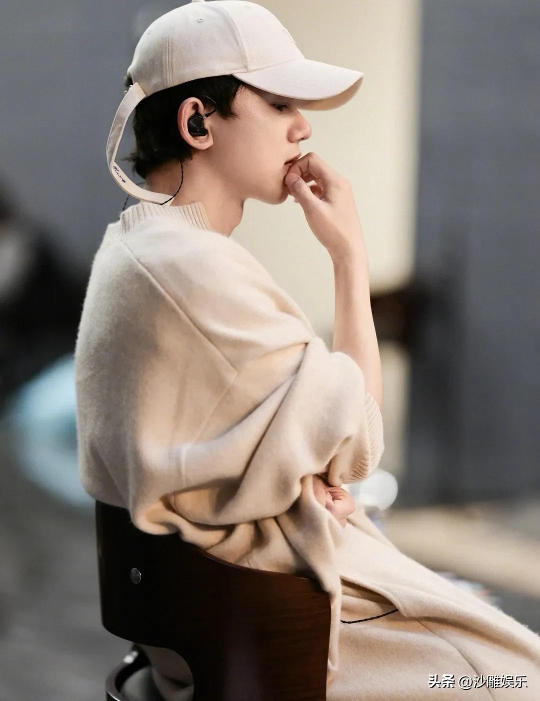 张杰，深夜激动发文！

3月23日深夜，当大多数人早已进入梦乡，张杰却辗转反侧，