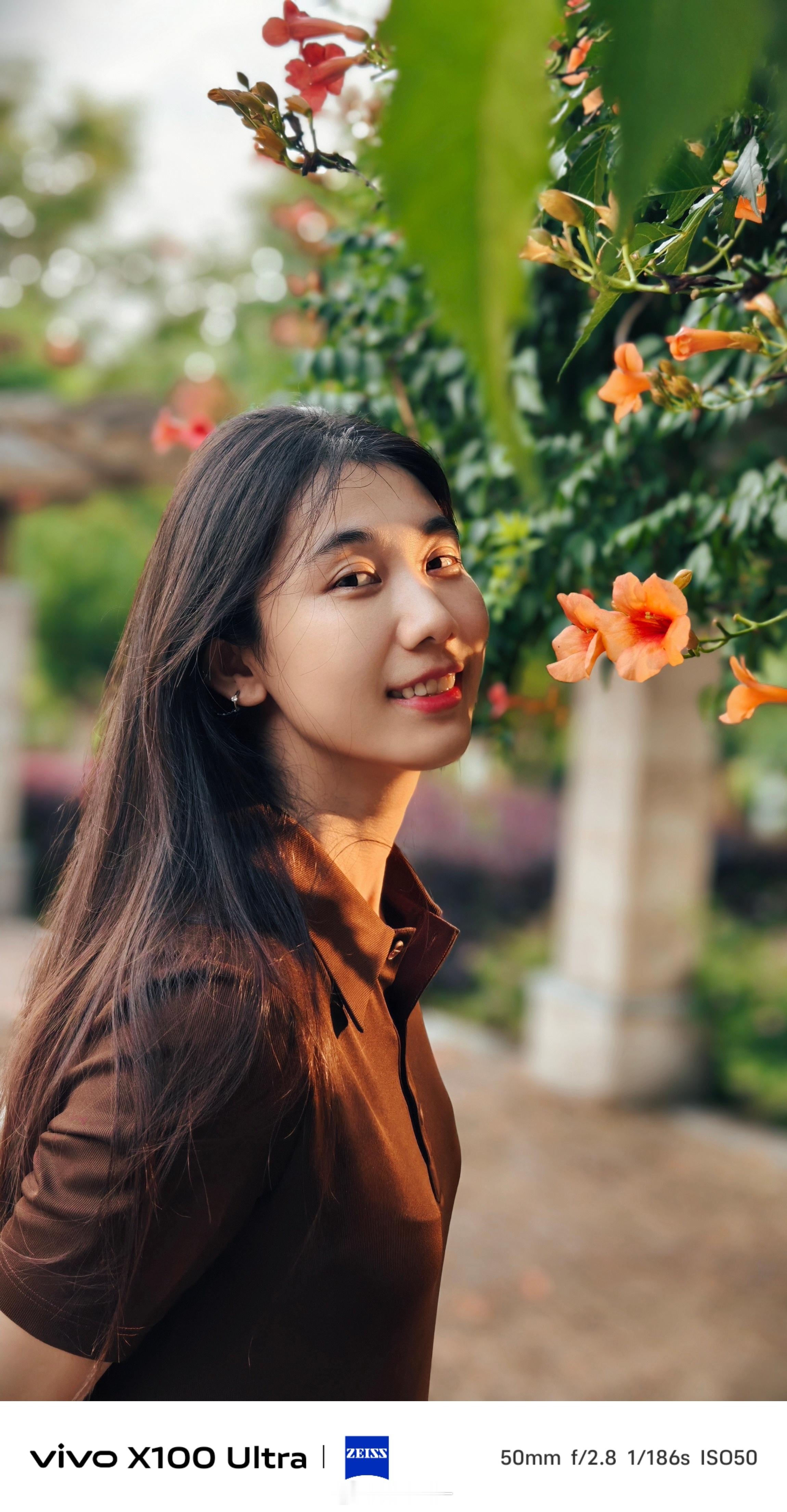 下午陪姥爷唠了会儿磕然后陪母亲大人逛了下公园遂得几张美照我瞅着还不错 你们觉得咧