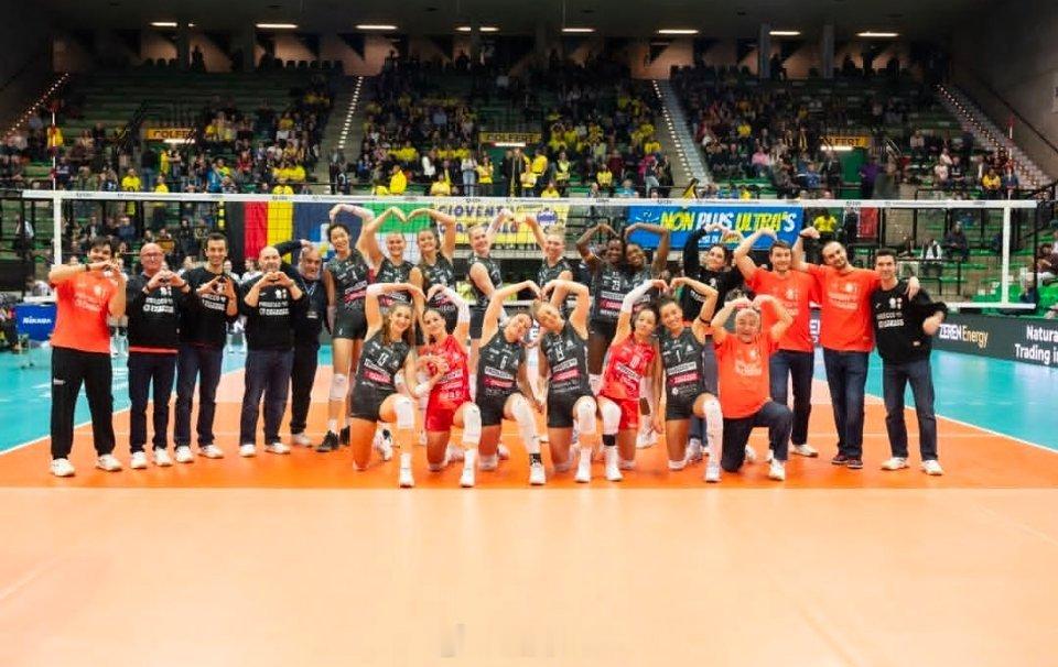 朱婷 比个心朱婷留洋第七季