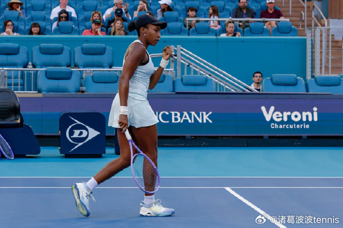 高芙成功复仇🧢WTA1000迈阿密站第二轮，4号种子高芙以3-6 6-4 6-
