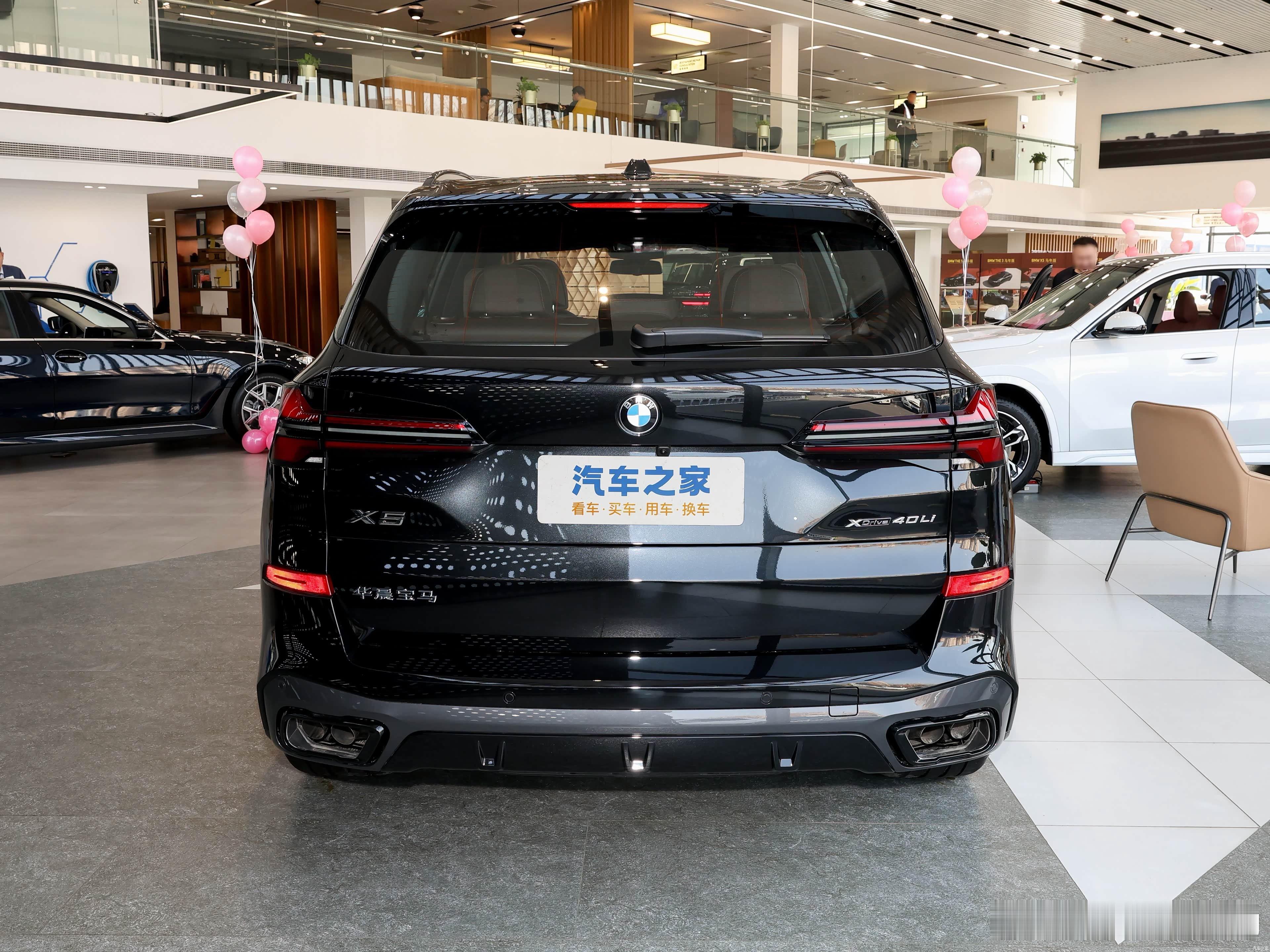 宝马X5 宝石青 红内 指导价67.8万 手上有几台车，比较特殊，目前特价销售。