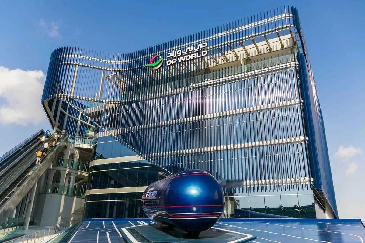 据英国《金融时报》报道，迪拜环球港务集团正计划在阿拉伯联合酋长国东海岸再建一座新