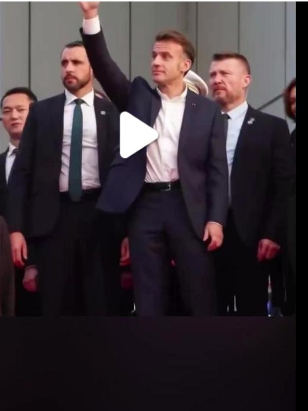 马克龙的遗憾就八个：意犹未尽，所见甚少。
中国太大，处处好风光。一生都不可能游完