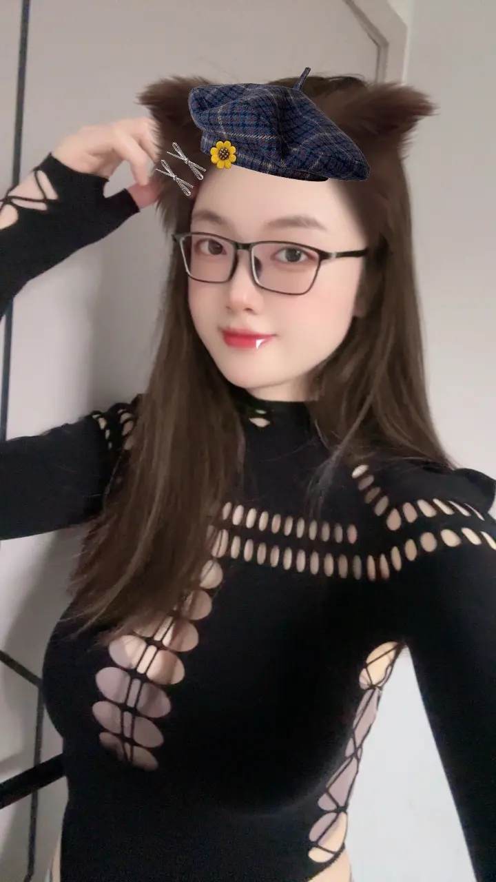 一边敲门 一边按门铃的人真的很帅