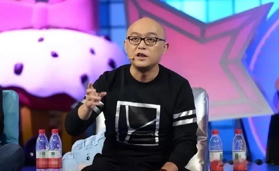 自从2022年《非诚勿扰》停播之后，孟非似乎逐渐淡出了大众的视野。这一消息引起了