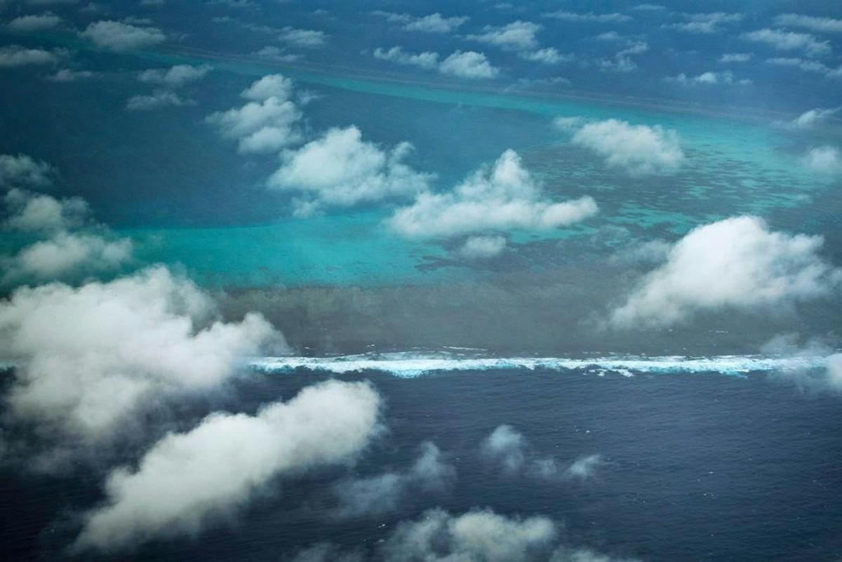 菲2架民用破机硬闯黄岩岛，解放军处置干脆利落
日前，菲律宾2架C-208型机在未