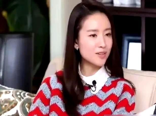 闹了14年的离婚大戏，居然没人输。
 
董洁最新访谈首次承认，当年离婚是自己任性