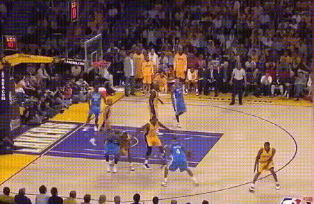 2009年的西部决赛，科比与安东尼的肉搏战，现在没这个强度了吧